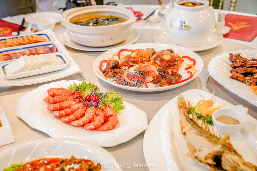 新莊ＱＱ球 芝麻球Ｘ魔王 新莊美食 在地人氣地瓜球 一顆只要2.5元 晚來買不到