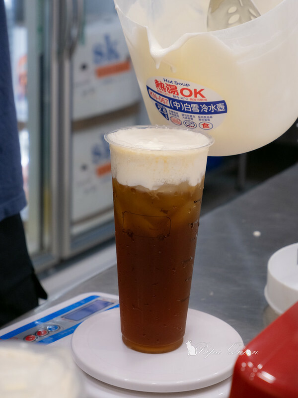 台中西區 ｜飲料 Rockbus 樂渴  台灣茶X法國奶芙 水果系特調 -新開張