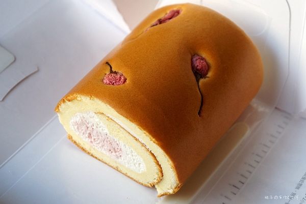 sakuracake3.jpg