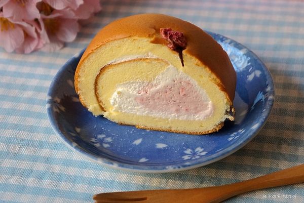 sakuracake6.jpg