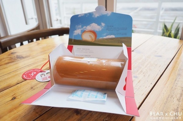 亞尼克菓子工房(內湖店):【蛋糕推薦】亞尼克內湖旗艦店・原味生乳捲、新品瑰蜜生乳捲、起司磚、歡樂鮮莓派