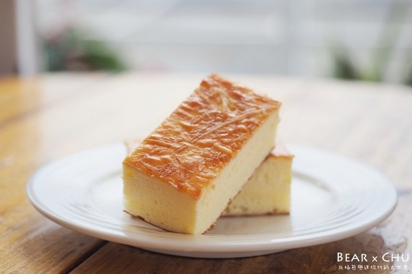 亞尼克菓子工房(內湖店):【蛋糕推薦】亞尼克內湖旗艦店・原味生乳捲、新品瑰蜜生乳捲、起司磚、歡樂鮮莓派