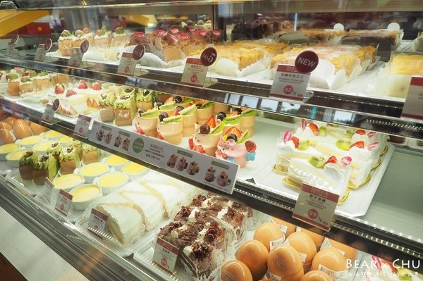 亞尼克菓子工房(內湖店):【蛋糕推薦】亞尼克內湖旗艦店・原味生乳捲、新品瑰蜜生乳捲、起司磚、歡樂鮮莓派