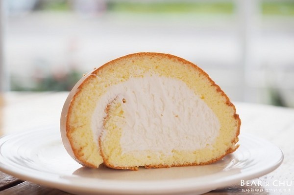 亞尼克菓子工房(內湖店):【蛋糕推薦】亞尼克內湖旗艦店・原味生乳捲、新品瑰蜜生乳捲、起司磚、歡樂鮮莓派