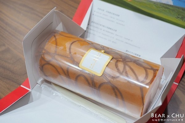 亞尼克菓子工房(內湖店):【蛋糕推薦】亞尼克內湖旗艦店・原味生乳捲、新品瑰蜜生乳捲、起司磚、歡樂鮮莓派