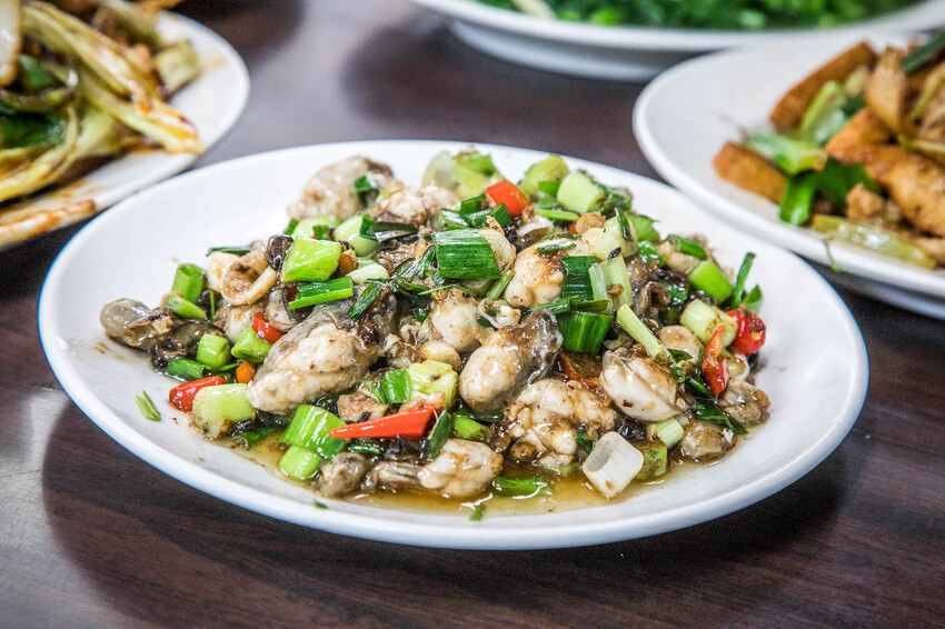 台北快炒推薦香而廉小館：平價美味、菜色無雷，中山區必吃快炒店