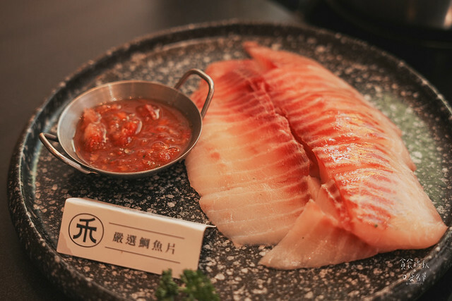 台中北區｜混HUN新品牌，一中街平價特色個人鍋物，創新與美味兼具，文青裝潢宛如咖啡廳｜禾HER小火鍋