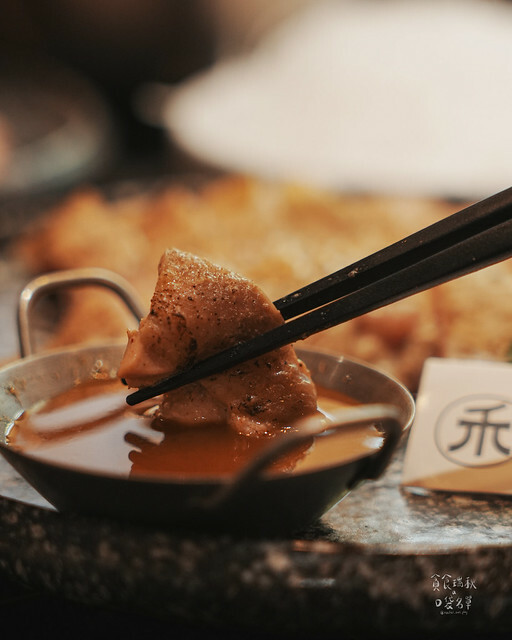 台中北區｜混HUN新品牌，一中街平價特色個人鍋物，創新與美味兼具，文青裝潢宛如咖啡廳｜禾HER小火鍋