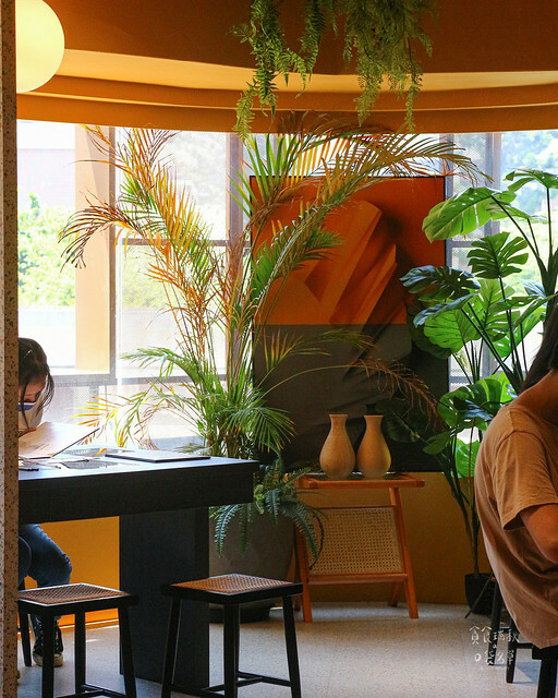 台中北區｜混HUN新品牌，一中街平價特色個人鍋物，創新與美味兼具，文青裝潢宛如咖啡廳｜禾HER小火鍋