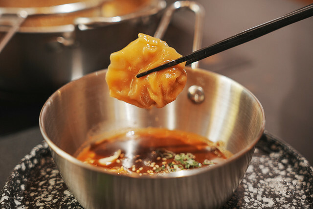 台中北區｜混HUN新品牌，一中街平價特色個人鍋物，創新與美味兼具，文青裝潢宛如咖啡廳｜禾HER小火鍋