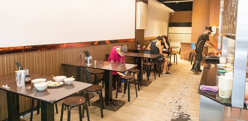 【板橋區美食里-埔墘的味道之十五】佳典魯肉飯三民店.滷肉飯.排骨酥湯.滷白菜