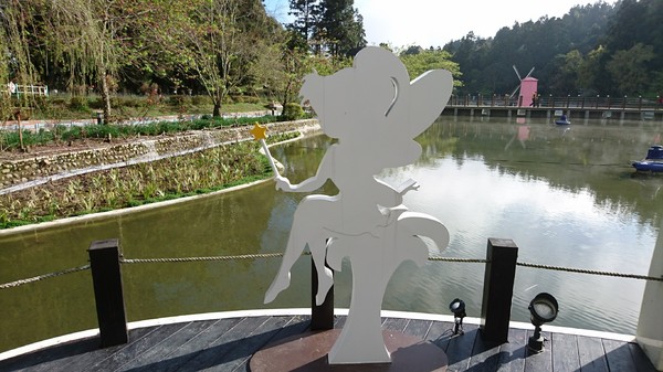 清境小瑞士花園:南投清境~清境小瑞士花園~媲美北歐童話造景~浪漫水上白色教堂~打卡拍照的好地方~ 清境小瑞士花園:南投清境~清境小瑞士花園~媲美北歐童話造景~浪漫水上白色教堂~打卡拍照的好地方~