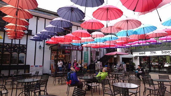 清境小瑞士花園:南投清境~清境小瑞士花園~媲美北歐童話造景~浪漫水上白色教堂~打卡拍照的好地方~ 清境小瑞士花園:南投清境~清境小瑞士花園~媲美北歐童話造景~浪漫水上白色教堂~打卡拍照的好地方~