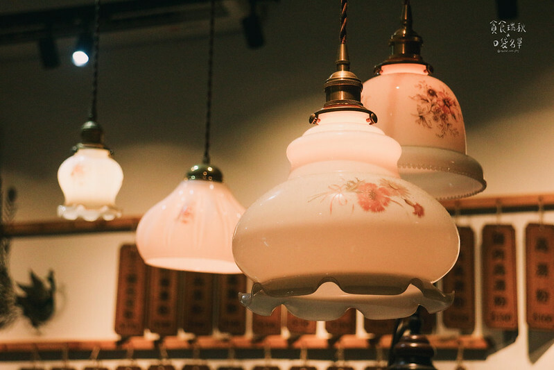 台中北區｜人氣酸辣粉隱身巷內老宅，酸辣湯頭、口感Q彈涮嘴｜老