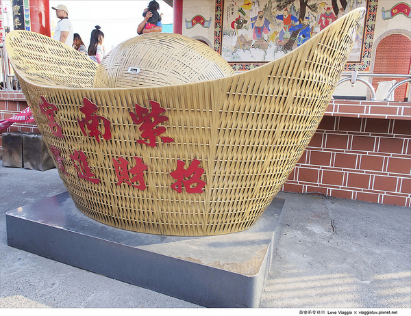 紫南宮：【南投 Nantou】竹山紫南宮 過年走春拜拜及求發財金的必來景點