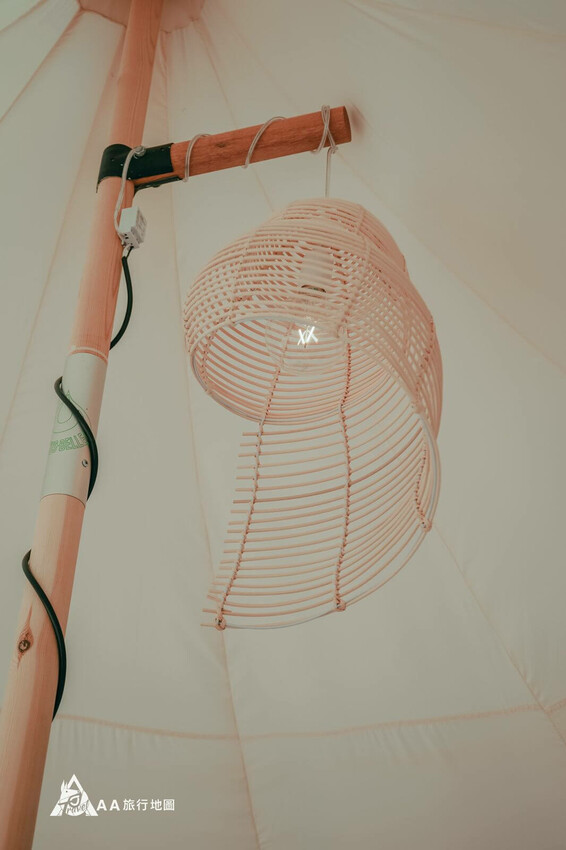 台中夕陽漫漫帳篷內吊燈