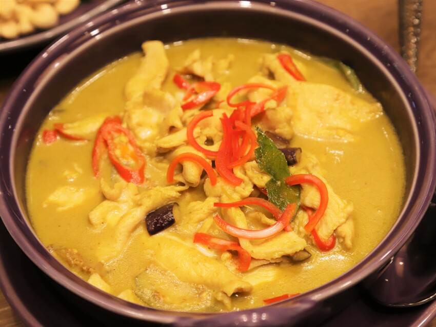 曼谷連三年米其林推薦餐廳 – NARA Thai Cuisine 泰式料理餐廳  首次在高雄SOGO百貨獨家進駐