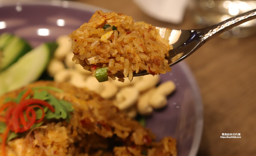 曼谷連三年米其林推薦餐廳 – NARA Thai Cuisine 泰式料理餐廳  首次在高雄SOGO百貨獨家進駐