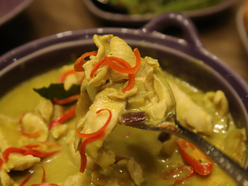 曼谷連三年米其林推薦餐廳 – NARA Thai Cuisine 泰式料理餐廳  首次在高雄SOGO百貨獨家進駐