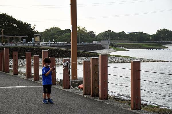 嘉義縣番路鄉眺望優雅靜謐的仁義湖,舒服又寬敞的嘉義住宿推薦【仁義湖岸大飯店】~嘉義飯店推薦