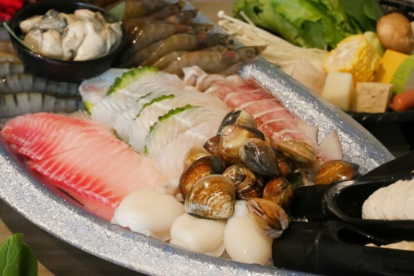 肉多多火鍋-林甜蜜