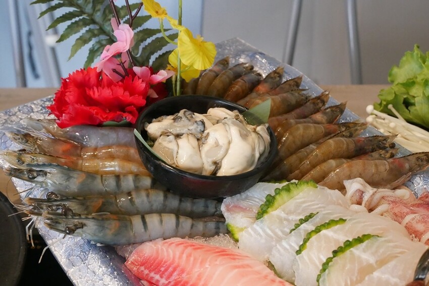 肉多多火鍋-林甜蜜