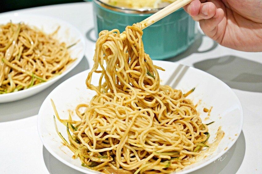 【台北】北投｜山林涼麵，巷弄中美式風格涼麵店，嘉義白醬、麻醬、多國口味涼麵通通有！