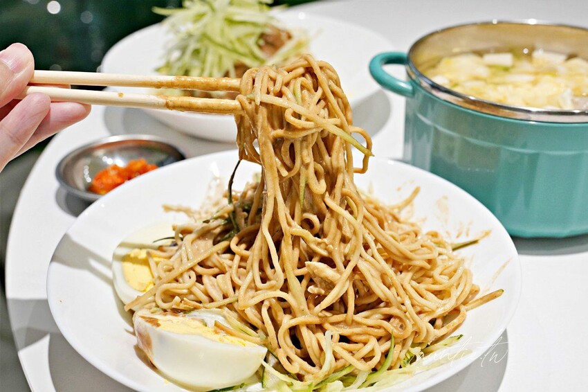 【台北】北投｜山林涼麵，巷弄中美式風格涼麵店，嘉義白醬、麻醬、多國口味涼麵通通有！