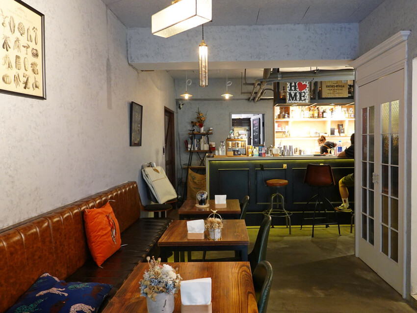 台北松山—HALF CUP 半杯｜你半杯咖啡我半杯酒 分享了生活完整了故事｜南京三民站