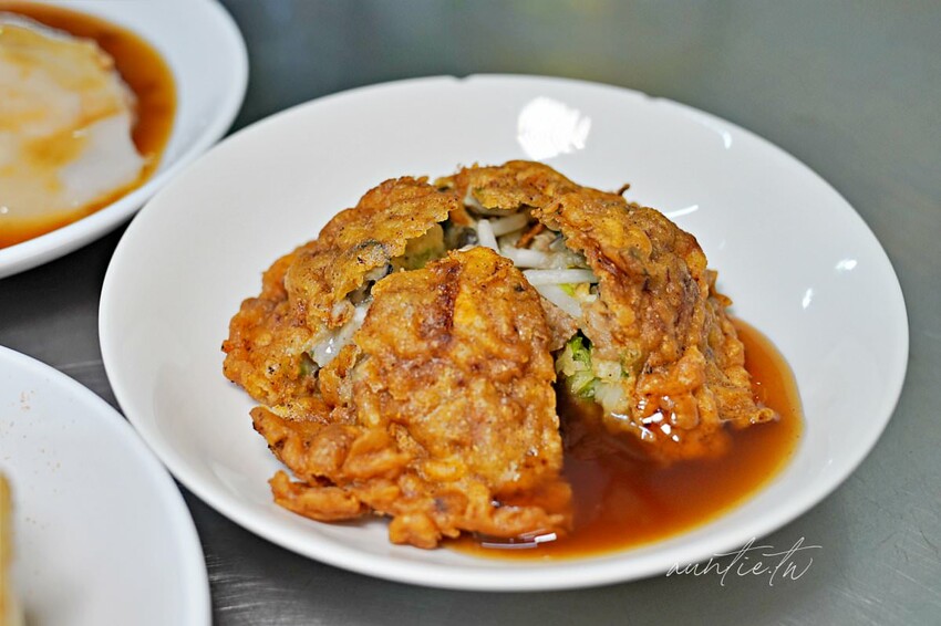 【台南】中西區｜春蚵嗲，現炸超酥脆爽口蚵嗲，永樂蝦仁肉圓，國華街小吃推薦