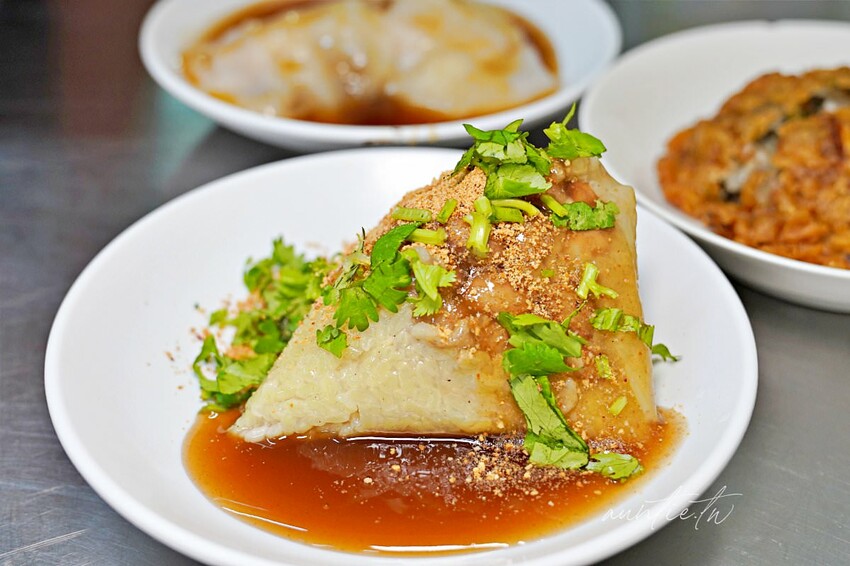 【台南】中西區｜春蚵嗲，現炸超酥脆爽口蚵嗲，永樂蝦仁肉圓，國華街小吃推薦