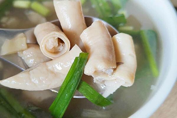 【板橋美食】正宗麵線|隱身在狹小巷弄裡的爆大量無招牌美食