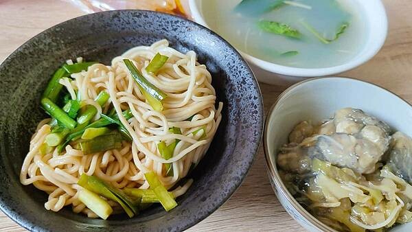 【板橋美食】正宗麵線|隱身在狹小巷弄裡的爆大量無招牌美食