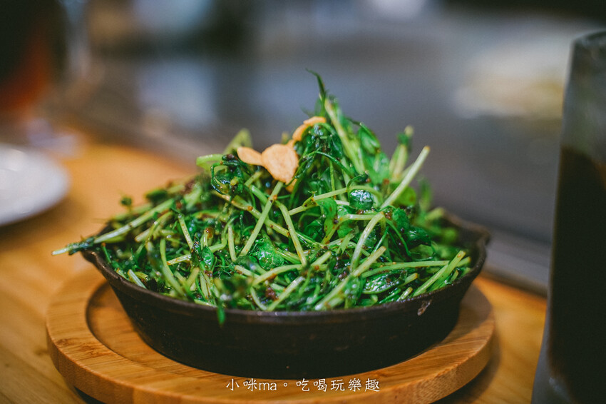 赤鐵廣島燒專賣店-民權店｜台北也吃得到正宗日本廣島燒，日本人開的，餡料堆疊11層有夠浮誇！捷運民權西路站