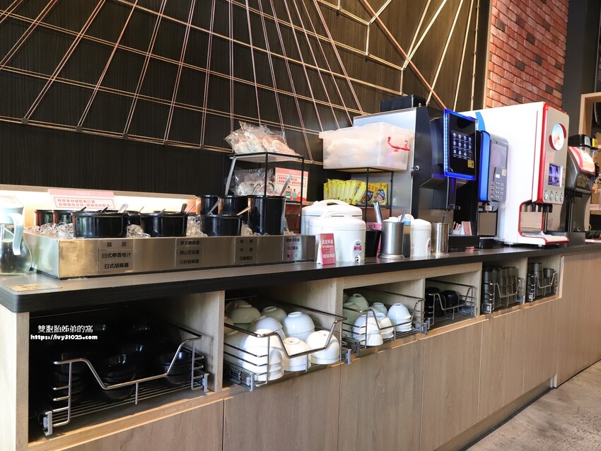 台灣火鍋第一品牌-肉多多大變身 蔬食者天堂35種蔬菜無限吃