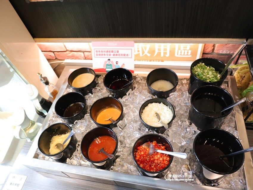 台灣火鍋第一品牌-肉多多大變身 蔬食者天堂35種蔬菜無限吃