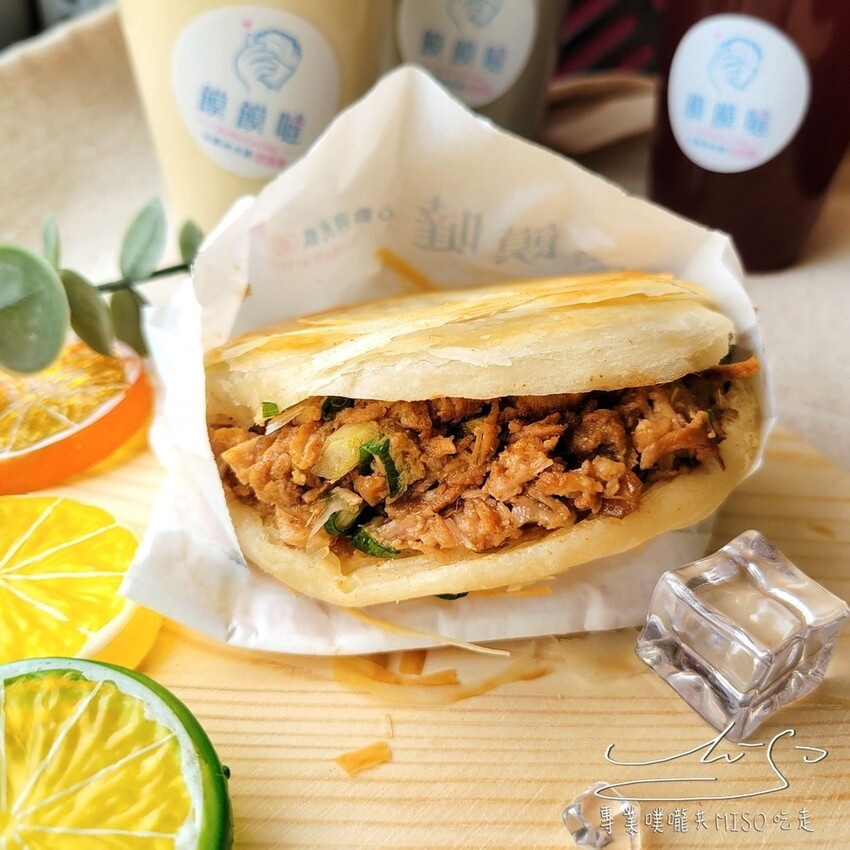 【東門美食】饃饃噠心動肉夾饃 ➤ 中國陝西著名小吃東門站就吃的到！永康商圈美食推薦！