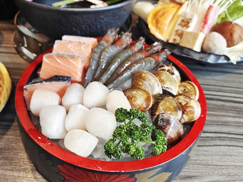 燒瓶子。大肆の鍋|員林鍋物美食：食尚玩家推薦優質火鍋 向日葵花牆IG打卡點