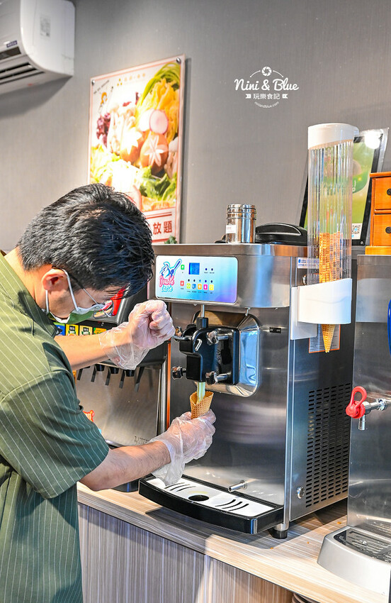 森釧鍋物 | 台中火鍋吃到飽，野菜放題自助吧，居然有中華豆花還免服務費