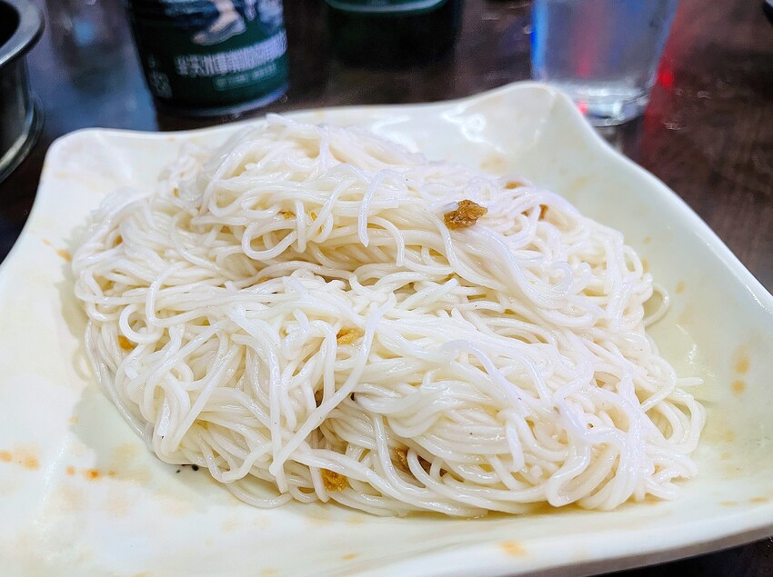 【東安快炒薑母鴨】桃園平鎮深夜美食！『薑母鴨』『熱炒』推薦！價格親民隨便點都好吃！桃園多人聚餐首選！