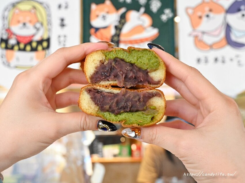 台中超萌柴犬雞蛋糕在這裡，現點現烤，咬下去會大爆餡！