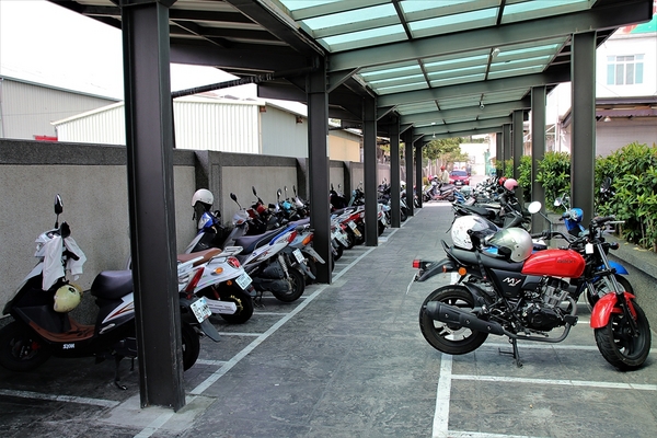 台灣麻糬主題館：【南投市景點】台灣麻糬主題館~ 免費參觀又可試吃好吃麻糬 喜愛甜點的人千萬別錯過這裡