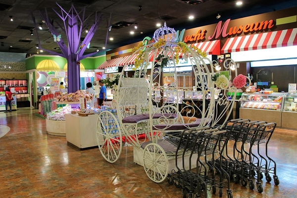 台灣麻糬主題館：【南投市景點】台灣麻糬主題館~ 免費參觀又可試吃好吃麻糬 喜愛甜點的人千萬別錯過這裡