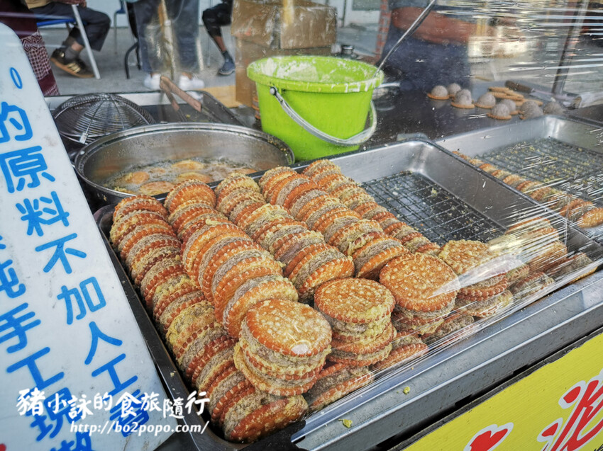 嘉義。布袋》太平洋海產【魚市場 A16】。門口價目跟菜單不完全一樣