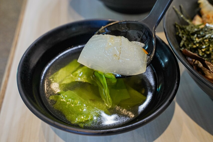 高雄美食｜東港直送海鮮超澎湃鍋燒/湯頭鮮甜好喝丼飯份量十足CP值高/D.K Kitchen選料鍋燒