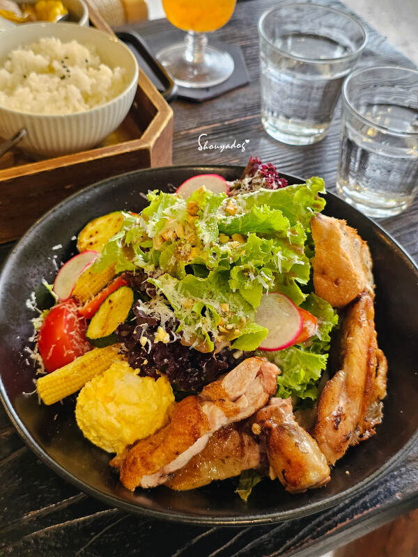 Utroo café 寓所咖啡 坐落於信義區的美食藝術 日式