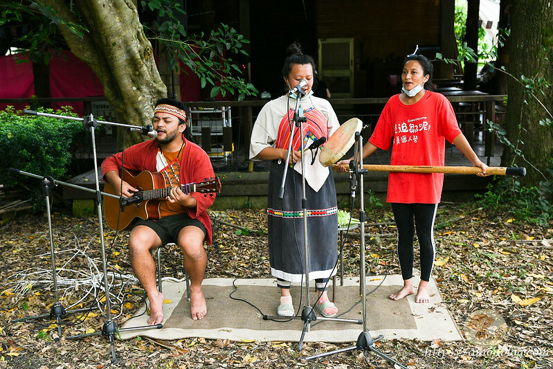 新美部落獵人營|阿里山親子景點推薦，小米酒DIY、射箭體驗、獵人餐，家庭出遊好選擇