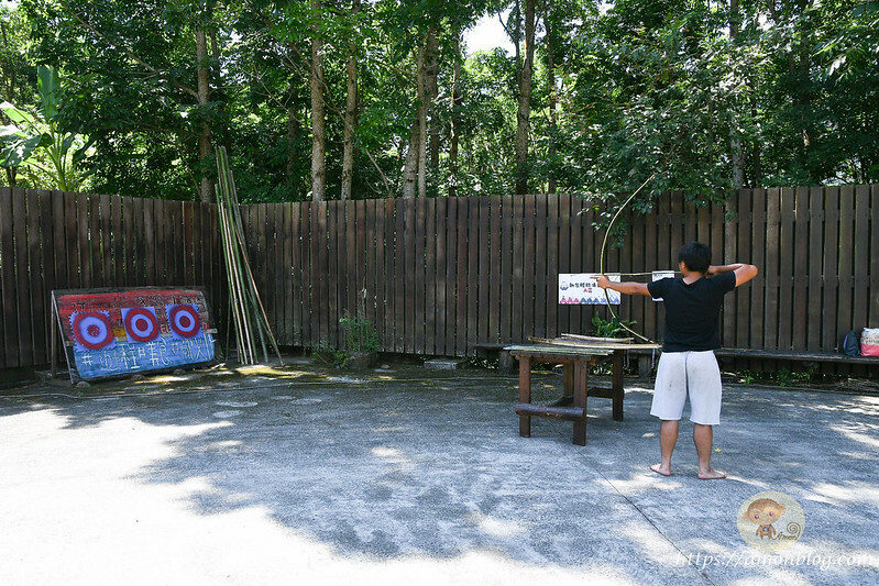 新美部落獵人營|阿里山親子景點推薦，小米酒DIY、射箭體驗、獵人餐，家庭出遊好選擇