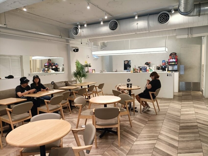 台北車站美食|ZAC ZAG一樂韓國炸雞-南陽店。首推麻辣雞