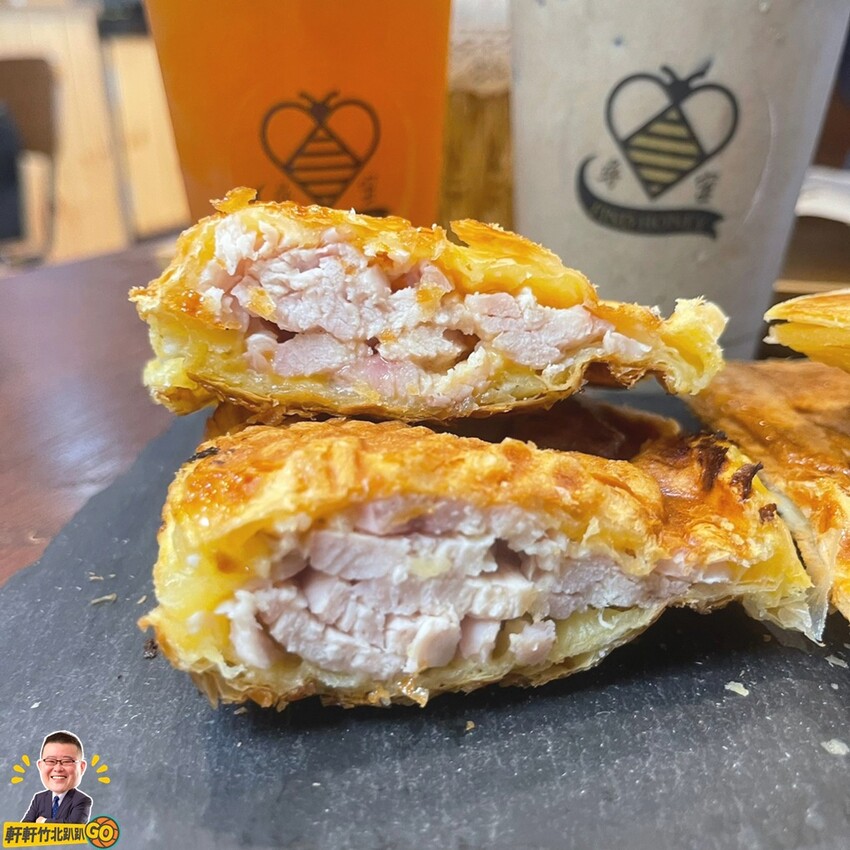 期間限定日式焙茶系列 週年慶優惠活動送可頌鯛魚燒！